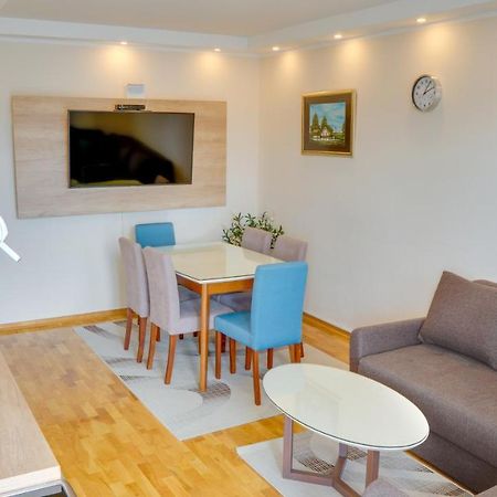 Milica 65M2, Free Parking & Wi-Fi Novi Sad Exterior foto